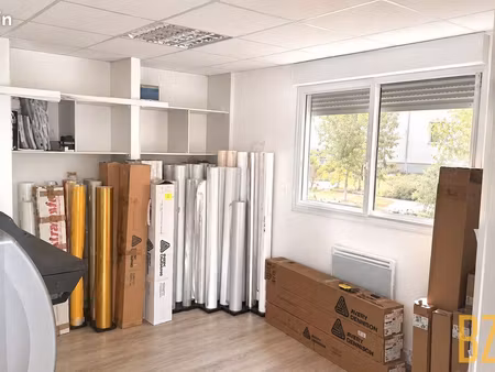 local 130 m² auray