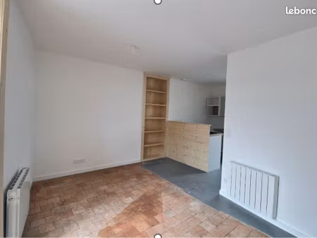 location appartement en duplex 3 pièces avec jardin gétigné