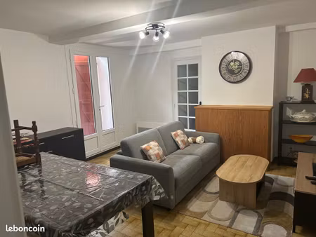 appartement dans une maison de campagne