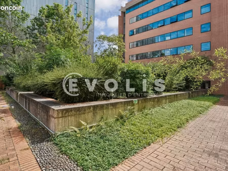 bureaux 1 543 m²
