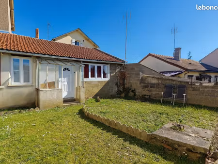 t2 rénové 33 m² - quartier hôpital