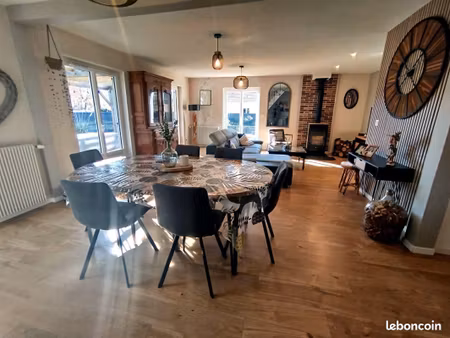 maison 10 pièces 153 m²