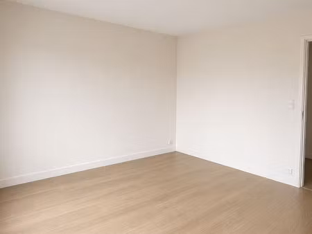 charmant et lumineux t2 de 47 m² entièrement rénové – rouen saint-sever