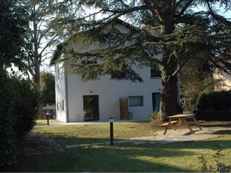 studio meublé 25m2 ecully