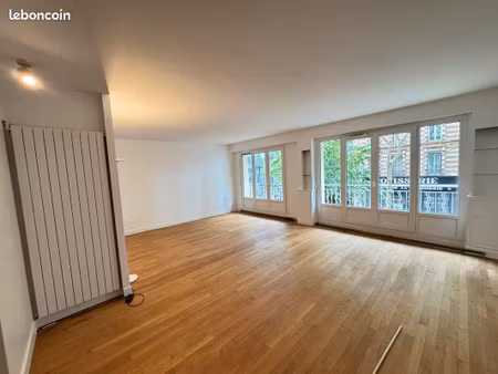 appartement 94m2 traversant rénové partiellement
