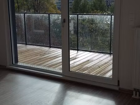 à louer – superbe f3 de 61 m² avec balcon de 16 m² et garage fermé – route du rhin  strasb