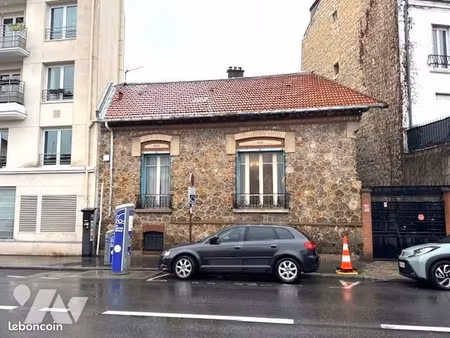 maison 6 pièces 165 m²