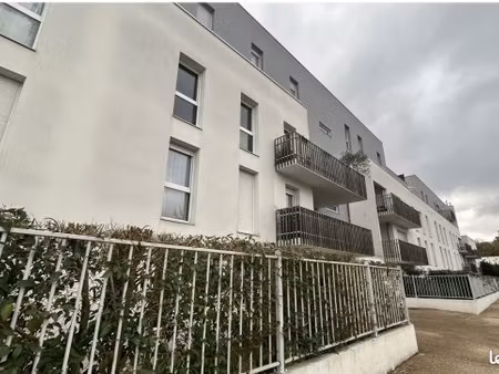 charmant t2 récent (2018) de 39 m² avec grande terrasse & parking – villepinte (93420)