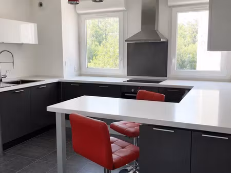 t3 61 m² lumineux – climatisation  parking  résidence calme