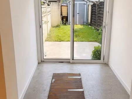 maison avec jardin privatif – cave – sans frais d'agence – disponible immédiatement