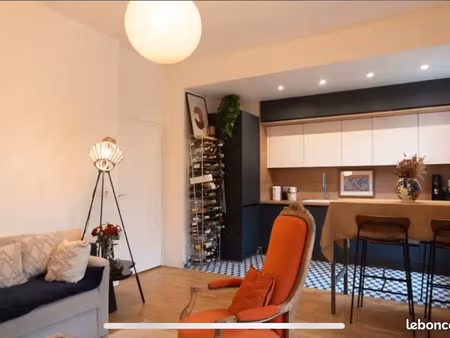 t2 meublé avec jardin et place de parking - disponible le 5/08/26