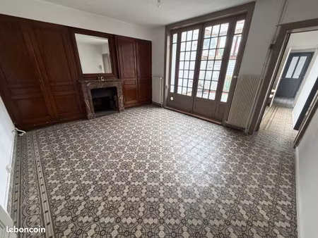 immeuble 212 m² merville