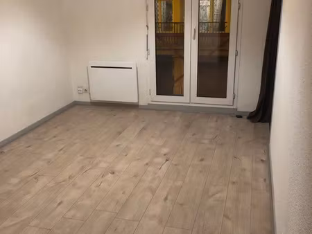 t1 bis + garage - 350 + 45 de charges - idéal pour étudiant