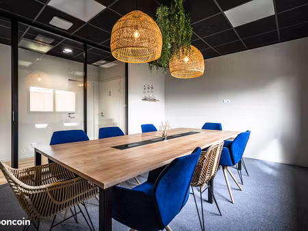 bureau meublé à louer de 13 5 m2