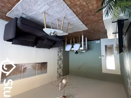 chambre 1 pièce 11 m²