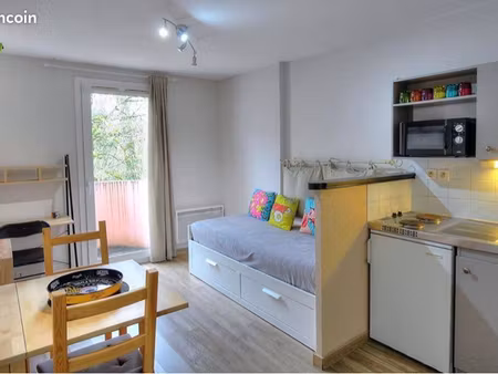studio étudiant meublé