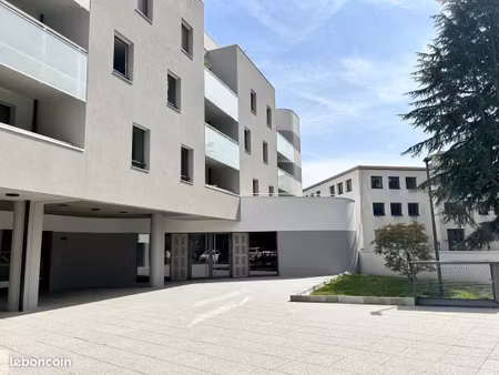 local commercial 184 m²
