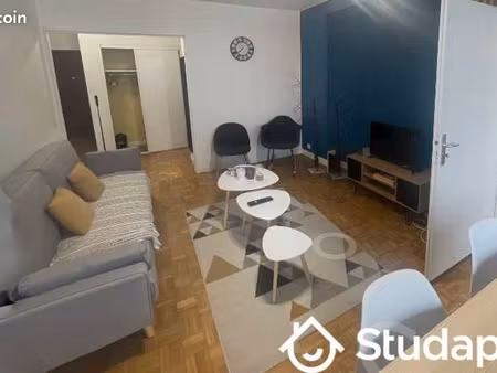 appartement 1 pièce 110 m²