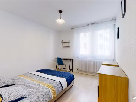 appartement 1 pièce 11 m²