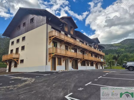 appartement 3 pièces 79 m²