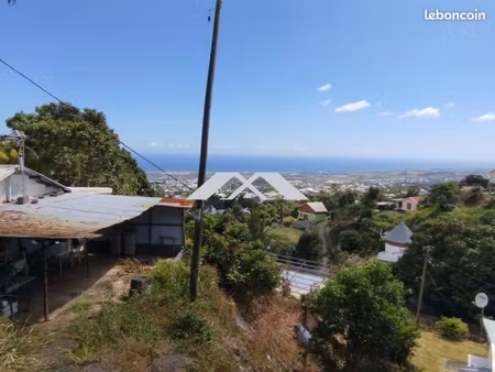 terrain 590 m² saint-denis