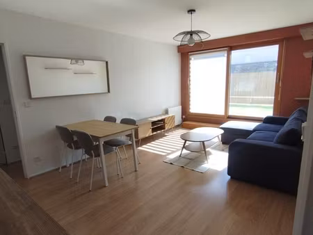 appartement meublé 59 m² – hypercentre du mans – grande terrasse + 2 parkings : ok colloca