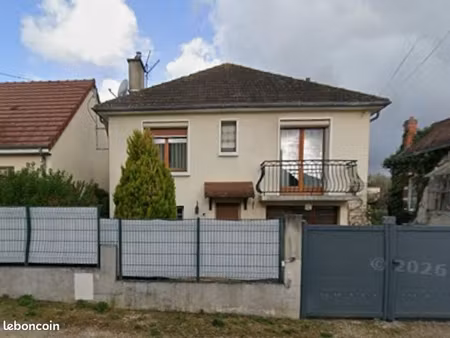 maison à vierzon rue de villeneuve