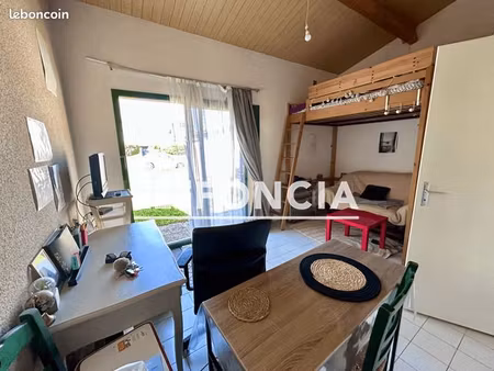 studio 1 pièce 17 m²