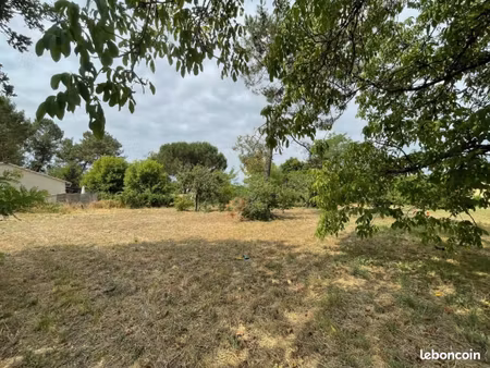 terrain 800 m² prignac et marcamps