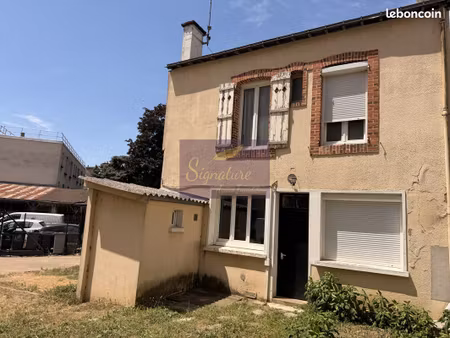 immeuble 45 m² le mans