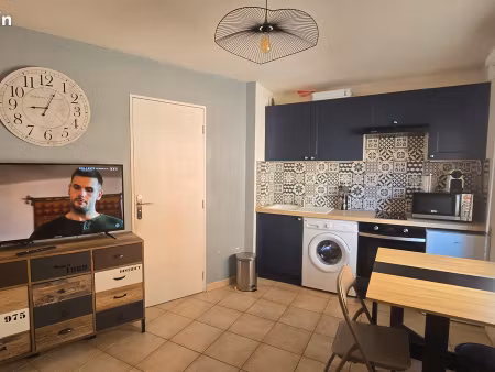 studio meublé 17 m² – nice riquier / port – calme – 620 cc