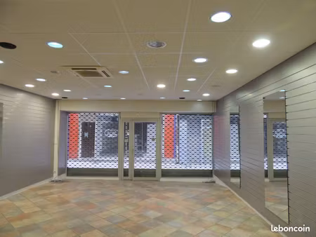 local commercial 80m2+cave 60m2