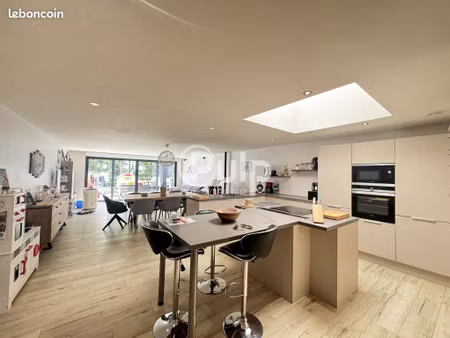 maison 5 pièces 111 m²