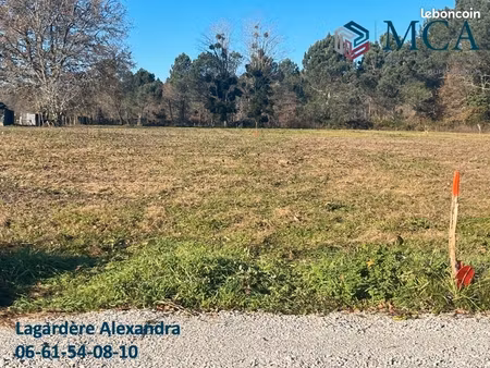 terrain 1 000 m² grignols