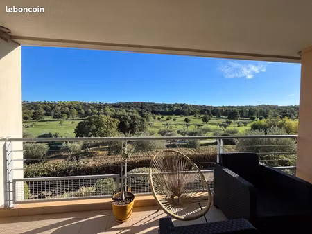 location appartement meublé nîmes golf de vacquerolles 1ère ligne
