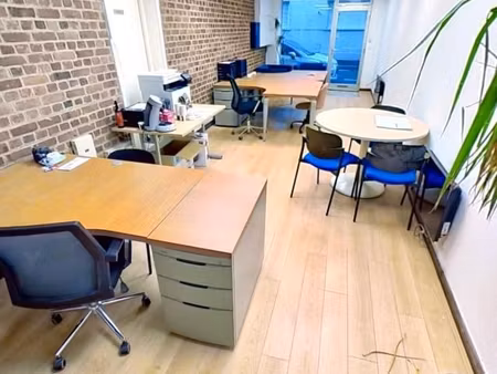 bureau 62 m²