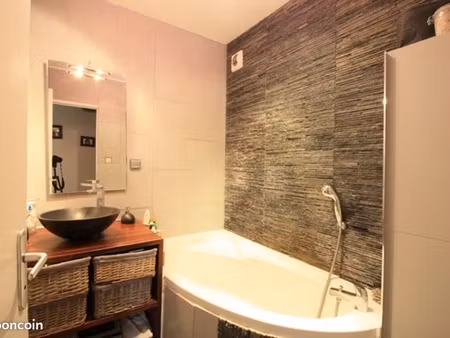 location t3 villeurbanne doua