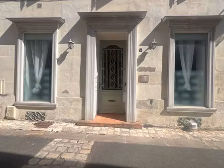 maison de ville divisée – idéal profession libérale – plein centre-ville