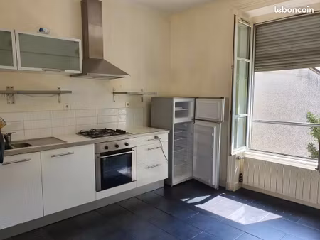 appartement 3 pièces 82 m²