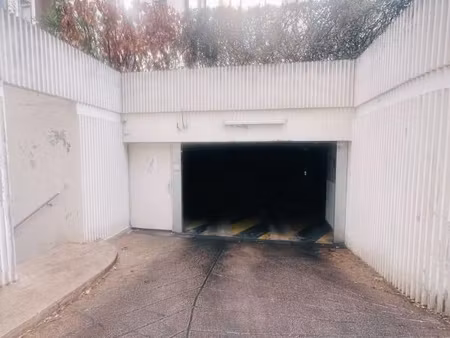 garage/box dijon