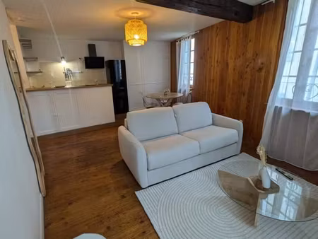 appartement location – 48m² – centre ville d’aurillac
