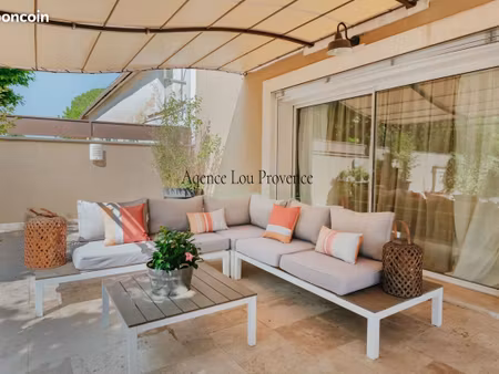 propriété 7 pièces 210 m²