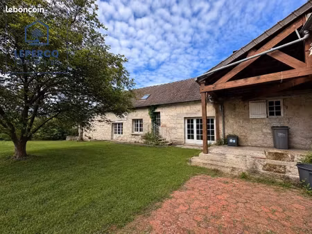 maison 8 pièces 260 m²