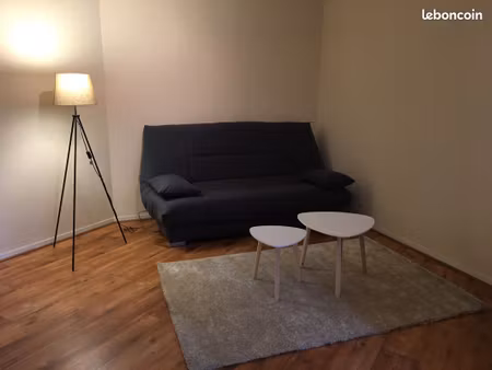 f1 meublé 32 m² – centre melun – parking sécurisé – ascenseur