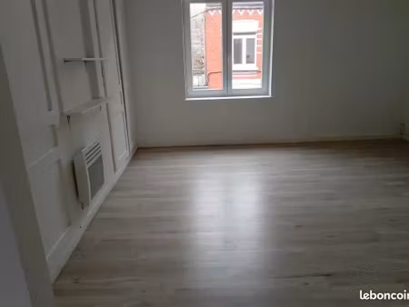 beau studio spacieux 26m² rue des girondins