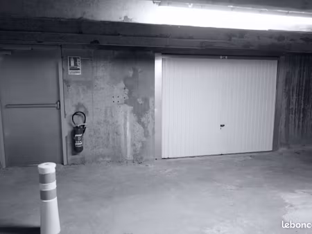 grage - box fermé