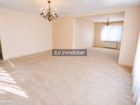 appartement 5 pièces 93 m²