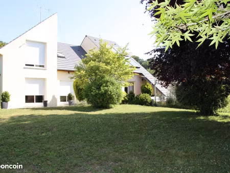 maison 8 pieces - 192m² - terrain 1700m²