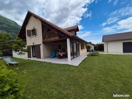 maison/villa individuelle d’architecte