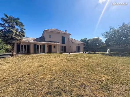 maison 5 pièces 147 m²